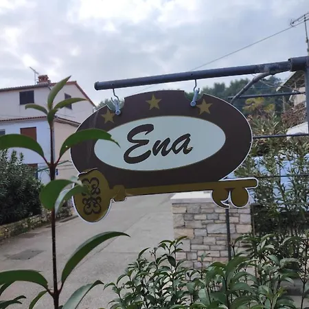 Ena Casa de hóspedes