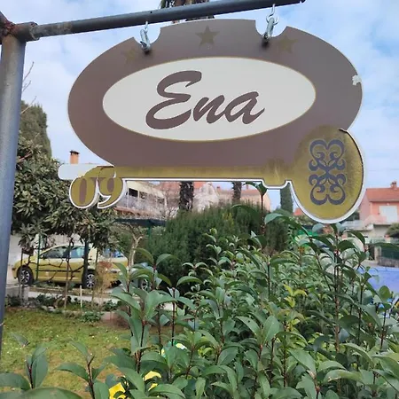 Gæstehus Ena *